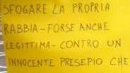 Vandalo ubriaco devasta il presepe alla stazione