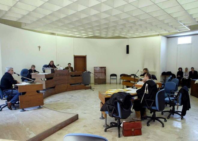 Il tribunale non si salva salta la proroga di due anni 