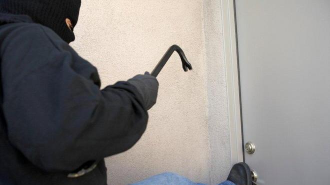 Furto in una ditta che produce sistemi di sicurezza
