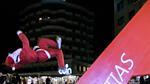 Babbo Natale è un acrobata e fa parkour a Livorno