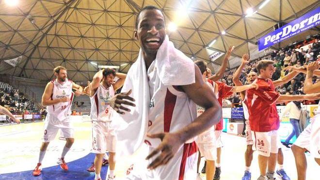 Altri esami per Antonio Graves