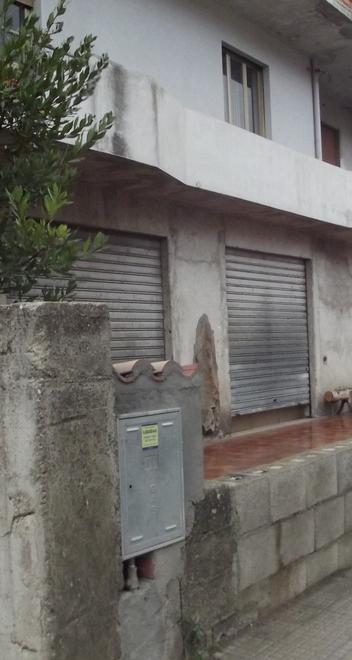 Mamoiada, fucilate contro il garage di una casalinga 