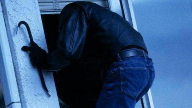 Ladri in casa anche nella sera di Natale