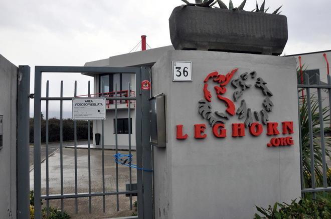S’intrufolano nella Leghorn bottino di cinquemila euro
