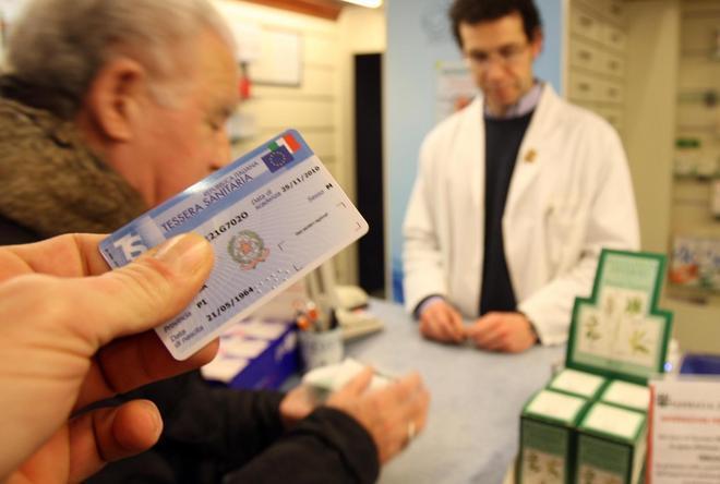 Appello per attivare la tessera sanitaria