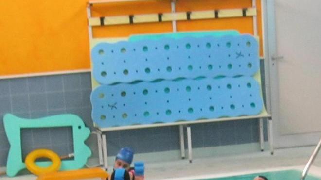 Piscina gratis per 24 disabili