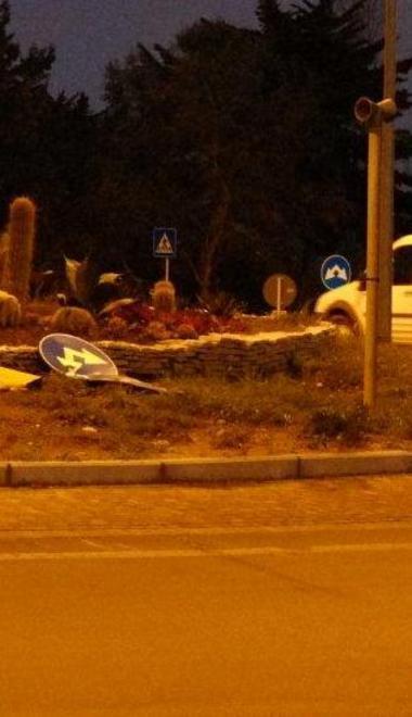 “Strike” al rondò, l’automobilista si è subito rivolto ai carabinieri