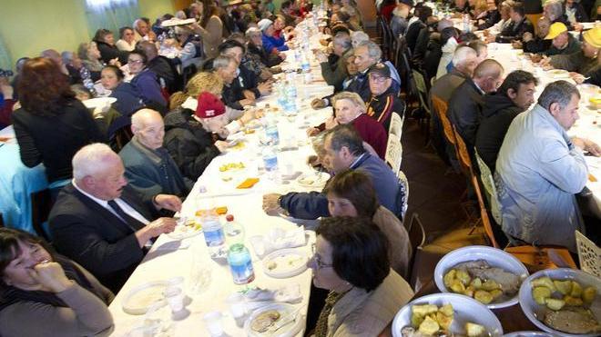 Famiglie sempre più povere e più sole