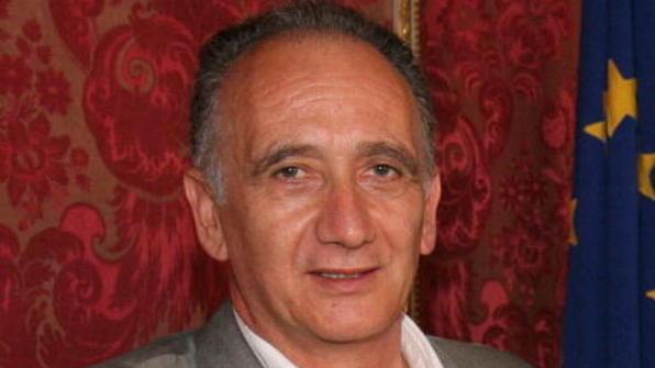 Dall’amministrazione al campanilismo, il riciclaggio in sospeso