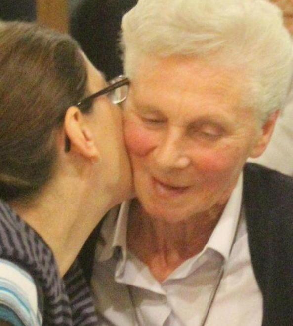 Il quartiere più rosso in trincea per difendere le “sue” religiose
