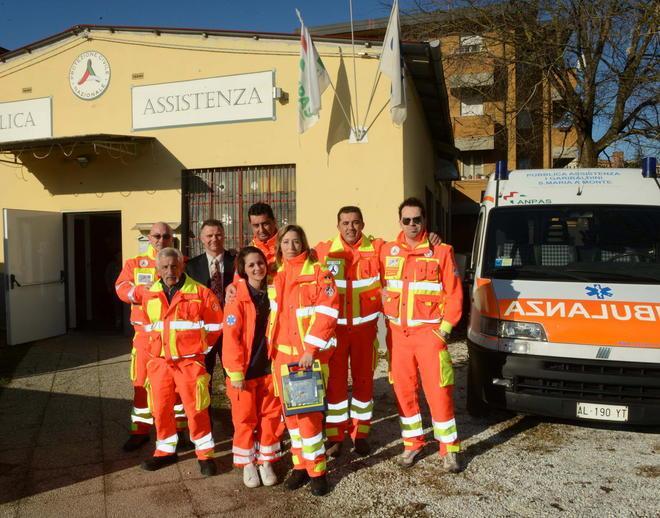 Nuovo defibrillatore alla Pubblica Assistenza 