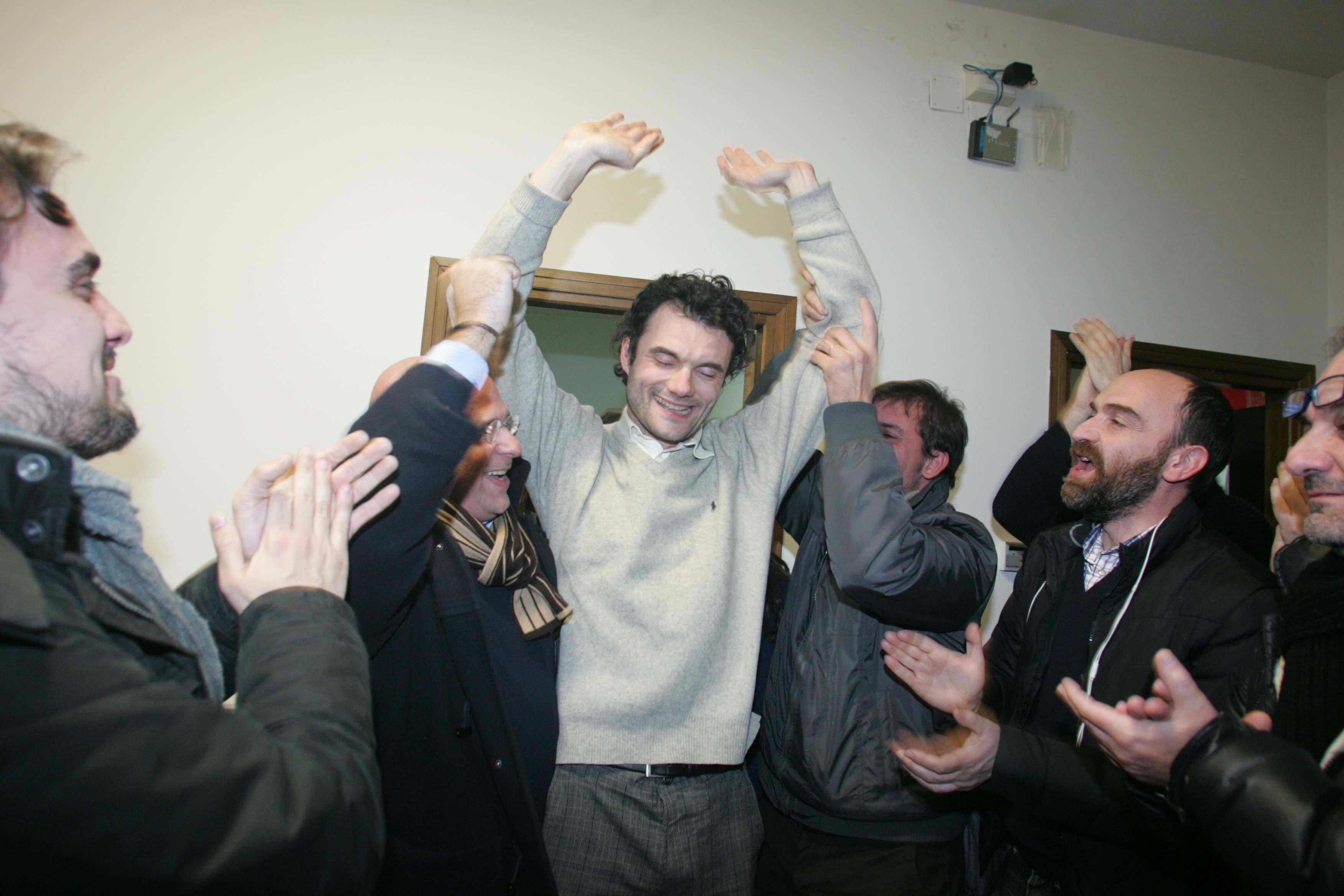 Primarie del Pd, Biffoni straccia tutti