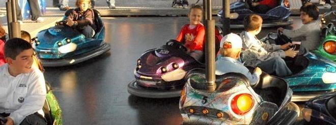 Giochi e divertimento al luna park