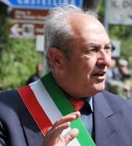 Venti di guerra a Riparbella, il sindaco alla fine si dimette 
