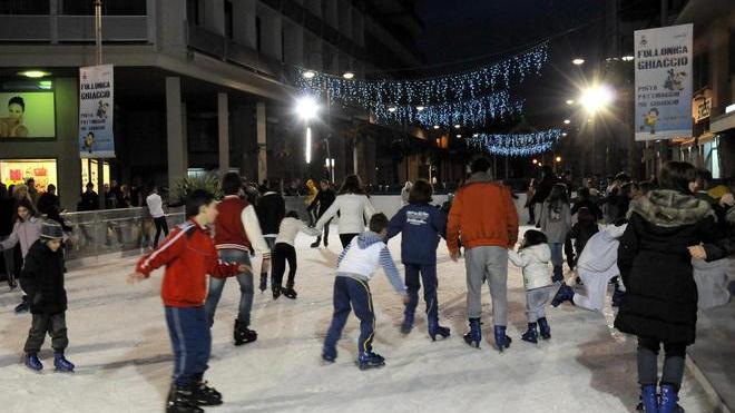 Follonica, balli sul ghiaccio e animazione in tutti i bar