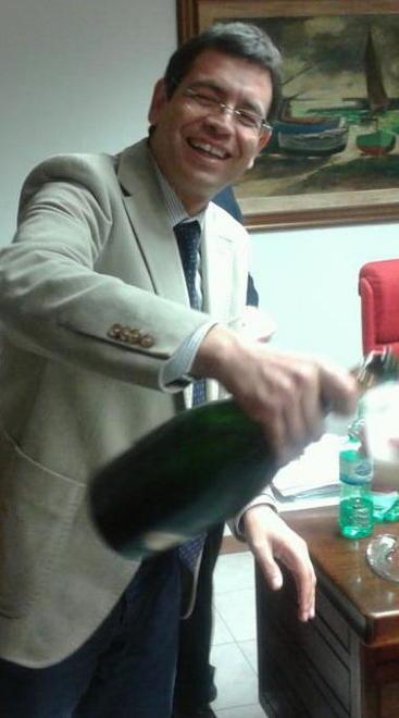 Luca Sani stravince in casa Pd Simiani distanziato 