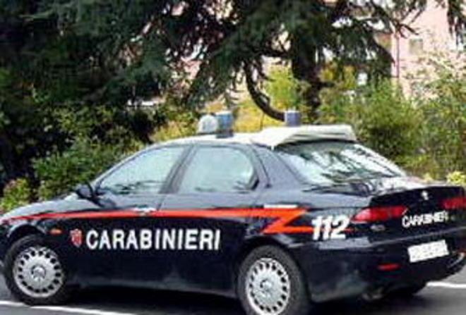 Famiglia in lutto subisce anche danni a un’auto 