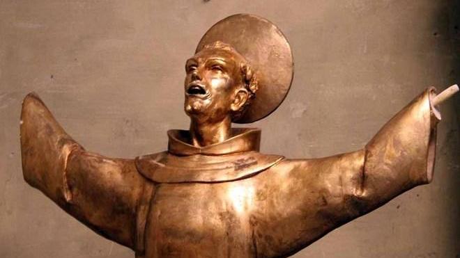Presepe vandalizzato: ritrovata la testa di Gesù