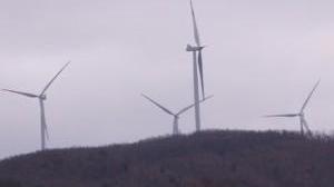 Si accendono le 13 pale eoliche