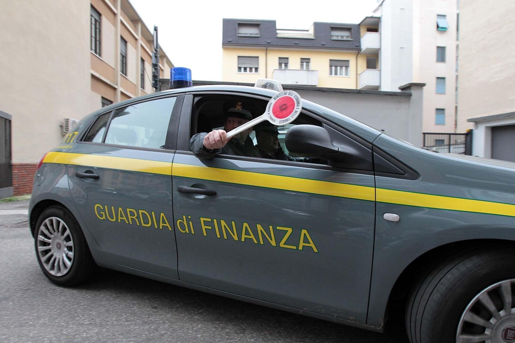 'Ndrangheta, le fiamme gialle sequestrano villetta e due garage 