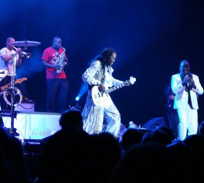 Summer, altro bel colpo con gli Earth, Wind &amp; Fire 