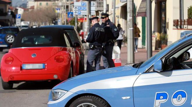 Latitante bloccato in centro dalla Polizia: era ricercato per associazione a delinquere 