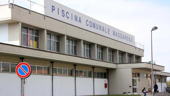«Piscina, chiesti soldi per aiutare i disabili»