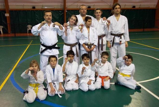 Karate, alla Coppa Carnevale successo per gli atleti rosignanesi