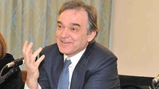 «L’ecomostro è pericoloso, va demolito immediatamente»