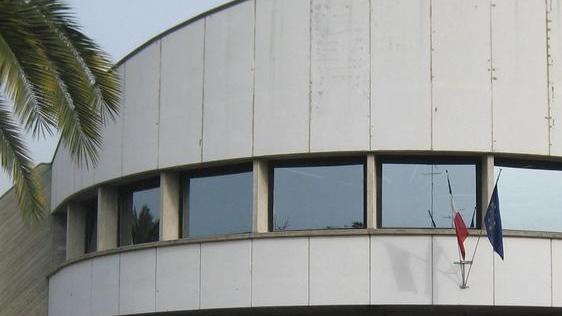 Dichiara il falso per fare l’assicuratore: condannato