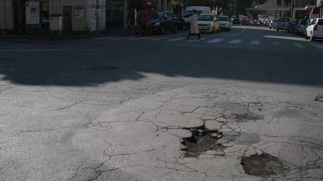 Doppio cratere in via di Salviano