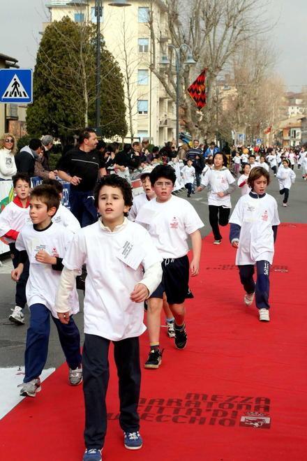 La carica dei 1.500 invade Fucecchio ma Renzi dà forfait 