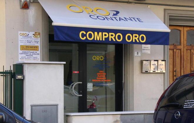 «Ho dovuto vendere le fedi nuziali» 