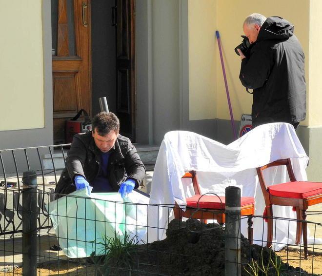 Fabbro di 52 anni ucciso da un infarto mentre è al lavoro 