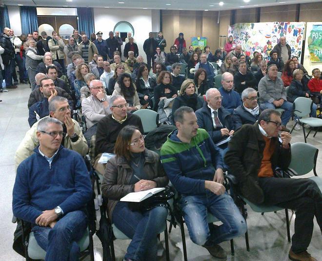 Appello al Comune: «Inviti Macelloni a bloccare i lavori»