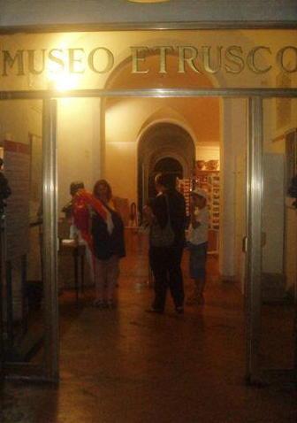 Una cucina decorosa gli addetti del museo contro l’assessore 