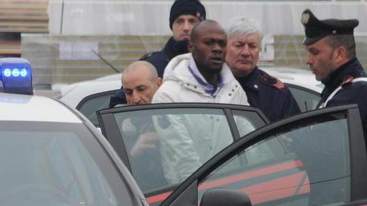 Rimangono in carcere i tre profughi violenti