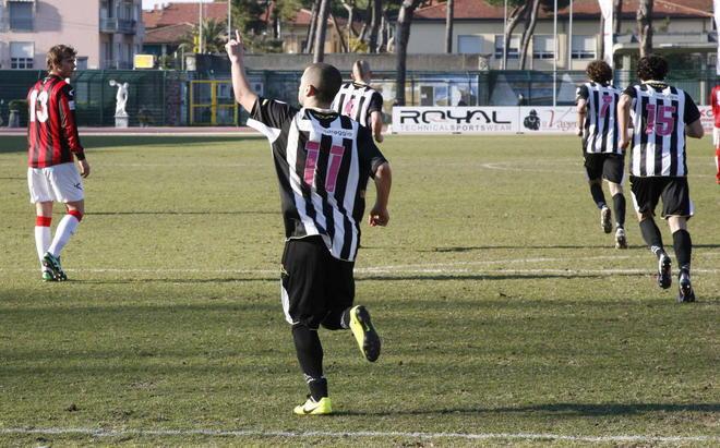 Viareggio, servono 9 punti per salvarsi 