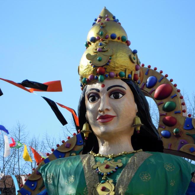 E anche Pietrasanta adesso scopre il Carnevale estivo 