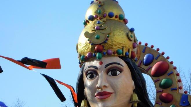 E anche Pietrasanta adesso scopre il Carnevale estivo
