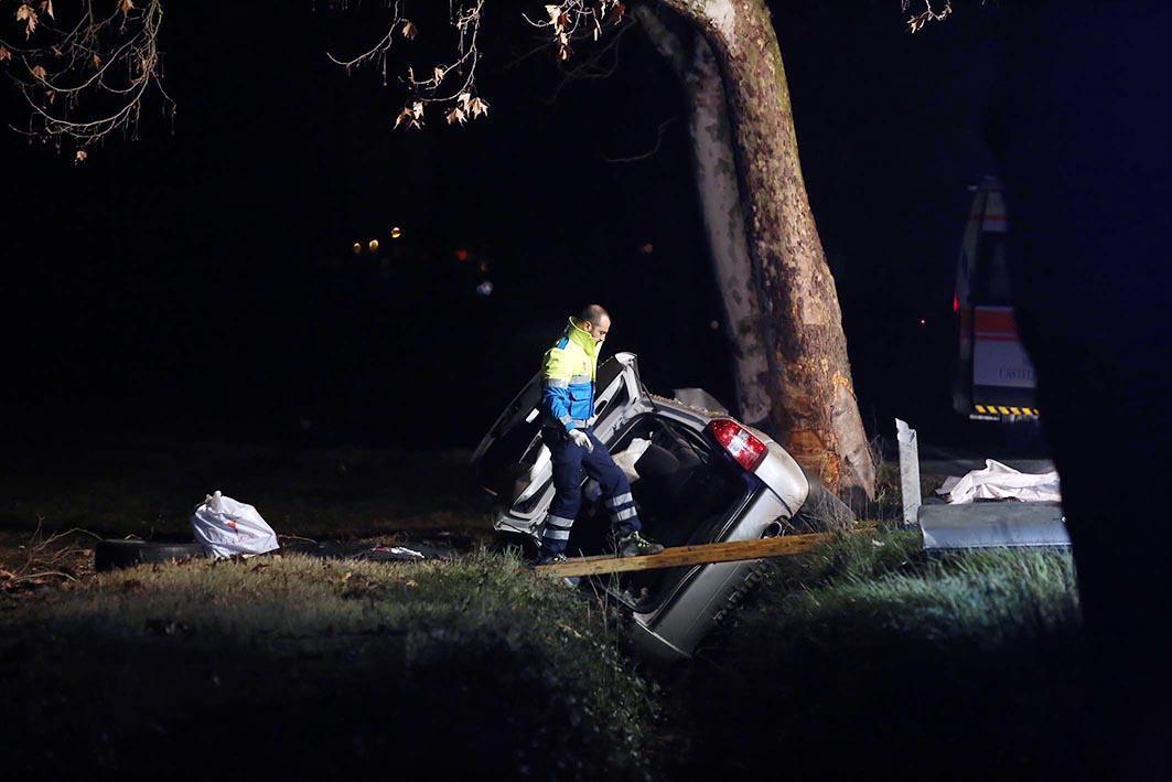 Sangue sulla 429: muore nell’auto finita contro un albero 