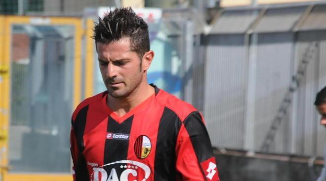I terzini rossoneri Angeli e Galli si fermano per problemi fisici
