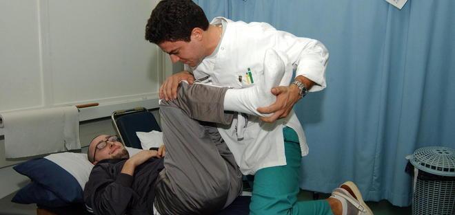 «Macché fisioterapia, andate a far ginnastica!». L’Asl corregge 160 prescrizioni mediche 