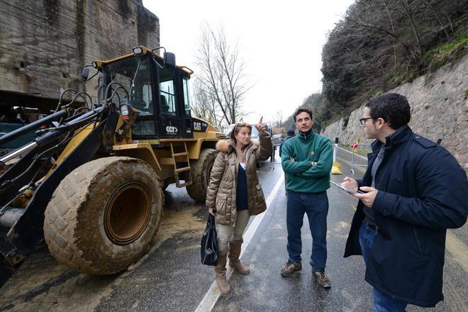 Strada bloccata: sopralluogo della capogruppo di Centro Democratico 