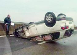 Spettacolare incidente sulla variante Aurelia, due feriti 
