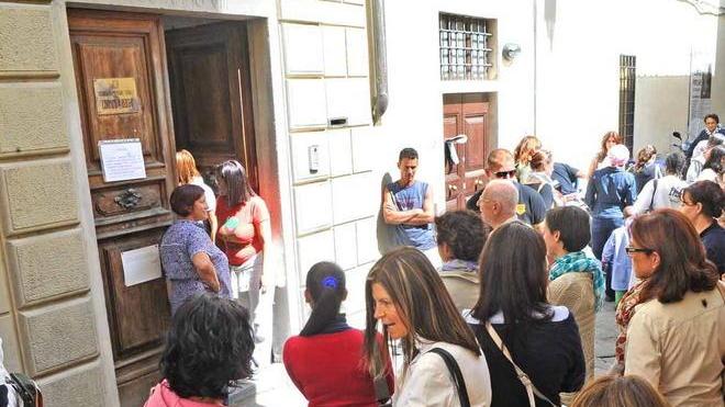 Scritta razzista a Pistoia: condanna della Caritas