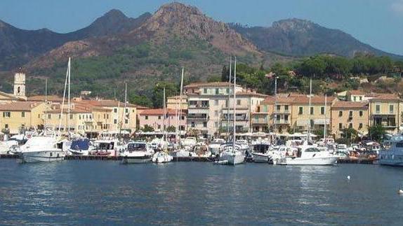 Porto Azzurro, l’approdo in gestione a un’impresa privata