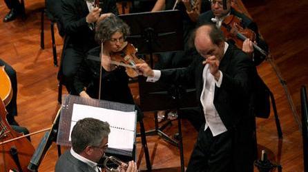 Stasera c’è l’Ort con la bacchetta di Peter Rundel