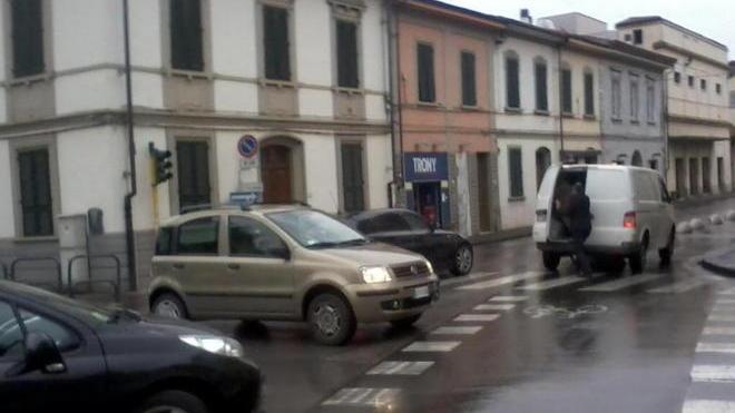Un altro incidente sulla pista ciclabile