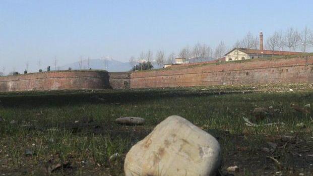 Mura ed ex Balilla Belle Arti all’attacco